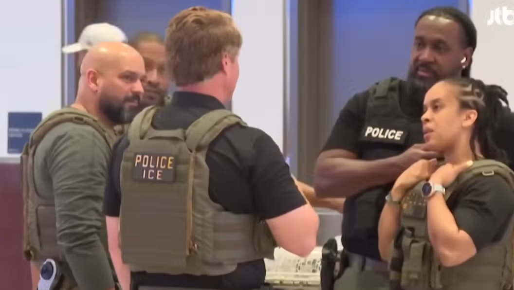 미국 이민단속국(ICE) 근황.jpg 3