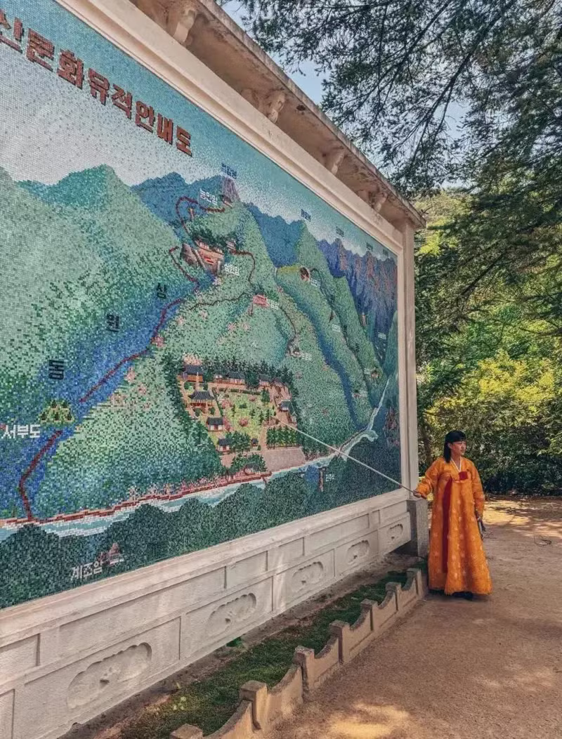북한 여행 중인 외국인이 찍은 절 사진 - 디시인사이드 인기글 이미지 7 - 밈카세