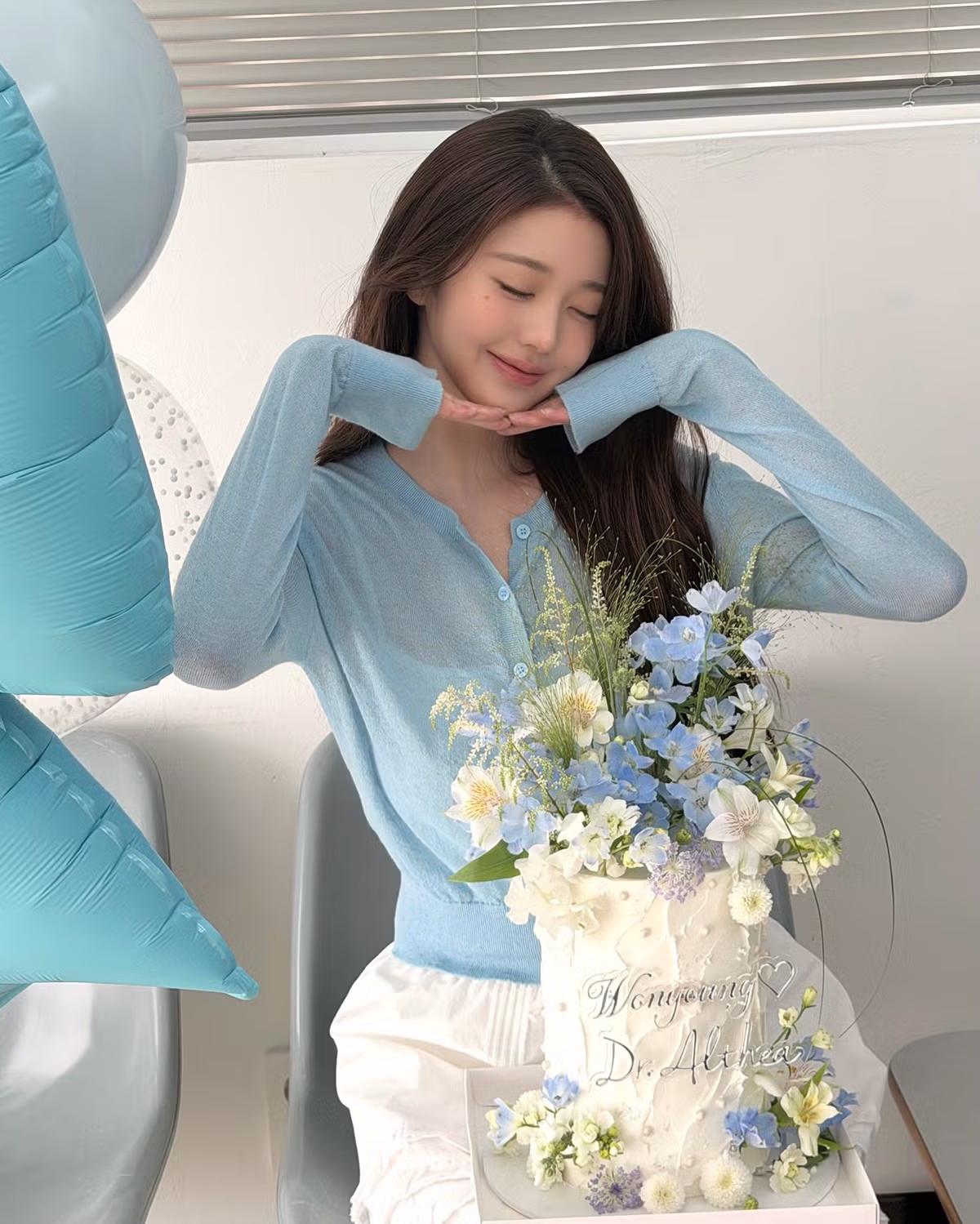 아이브 장원영 공주 인스타 업뎃 13