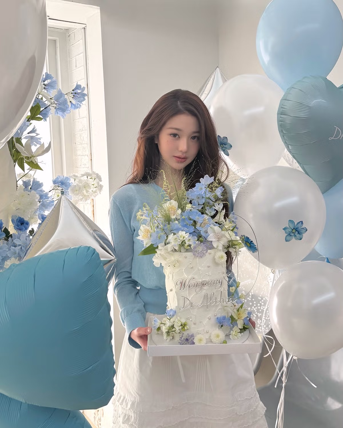 아이브 장원영 공주 인스타 업뎃 9