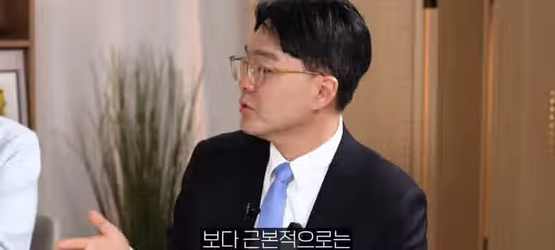 ??? : AI 판사가 판결 잘못하면 책임은 누가짐?? 3