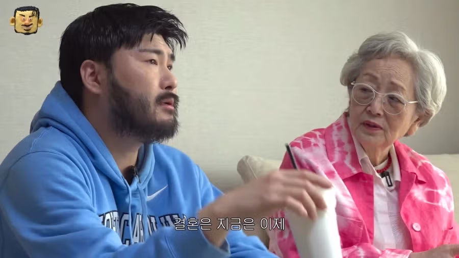 여배우에게 가임기 지적하는 원로배우.jpg 3