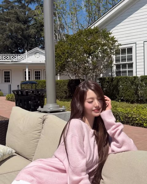 아이브 장원영 인스타 업뎃 💧🌸☀️🤍 3