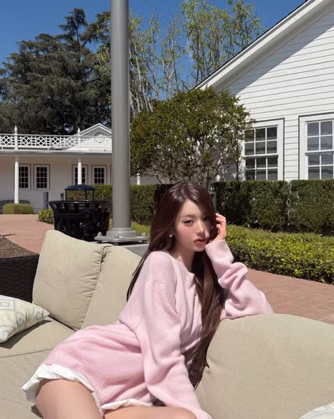 아이브 장원영 인스타 업뎃 💧🌸☀️🤍 2