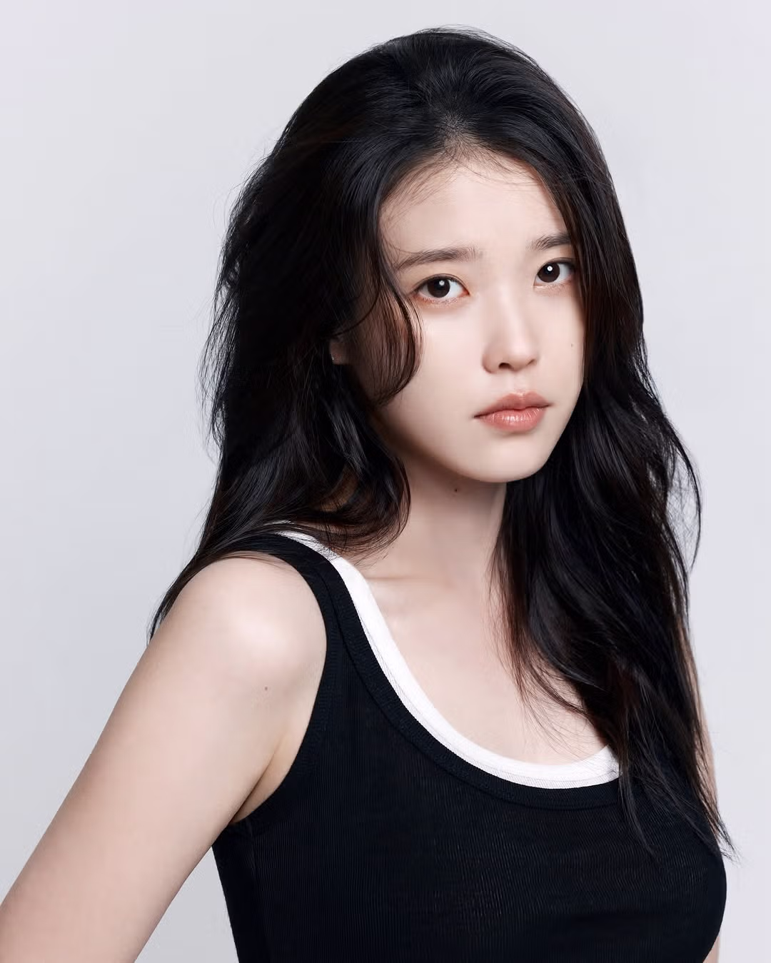 아이유 공계 NEW 프로필 사진 12컷 📷 3