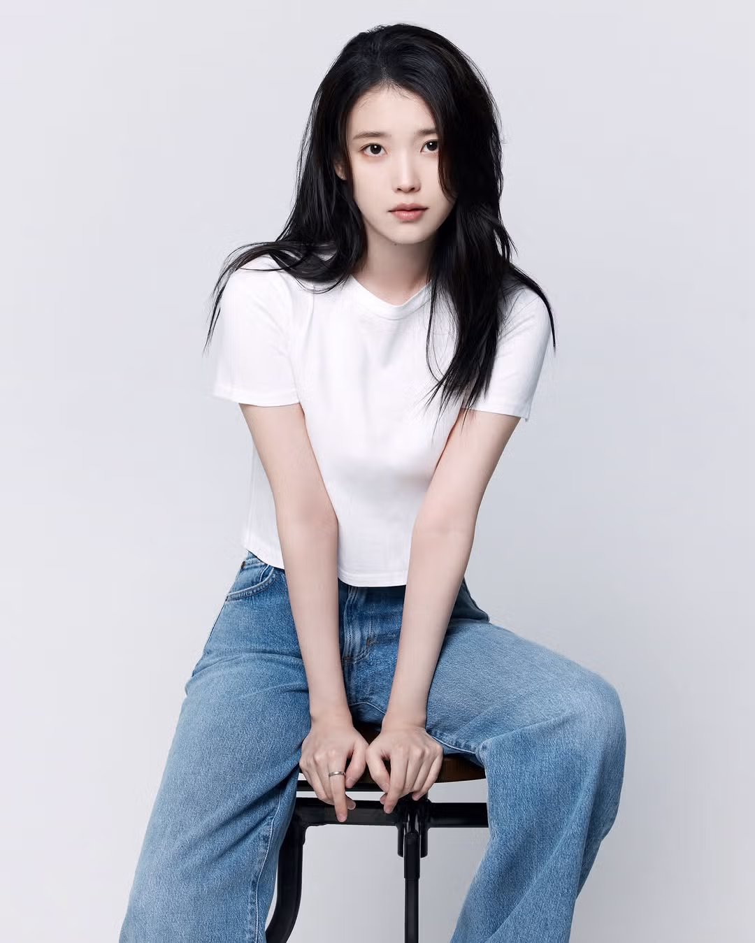 아이유 공계 NEW 프로필 사진 12컷 📷 2