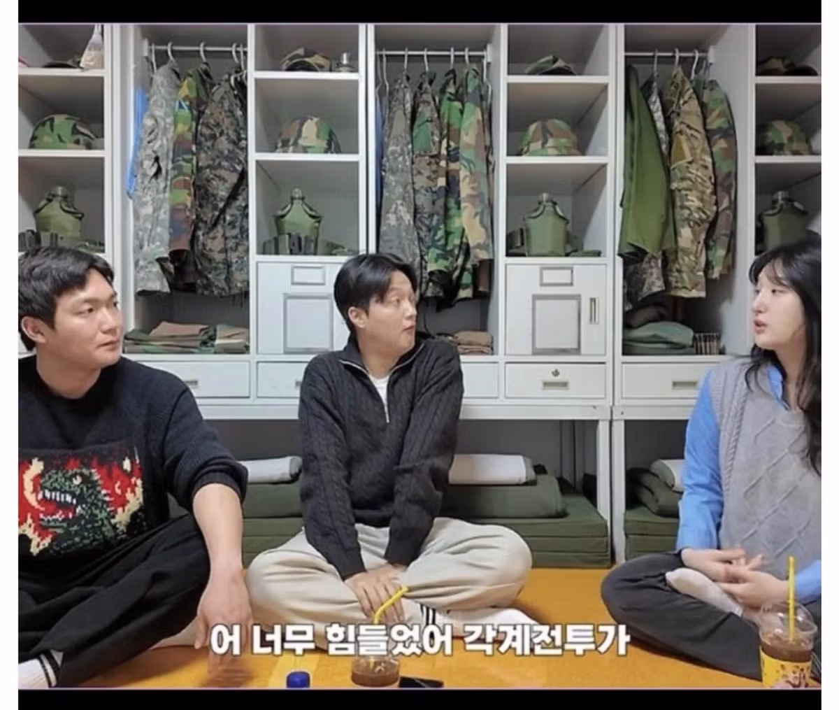 여군들이 단체로 퇴소하는 이유.jpg 6