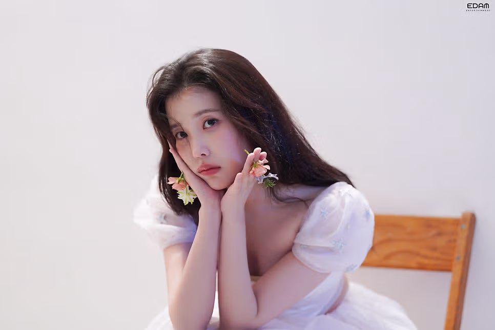 [아이유] 저와 엘르 비하인드 보시지요 8