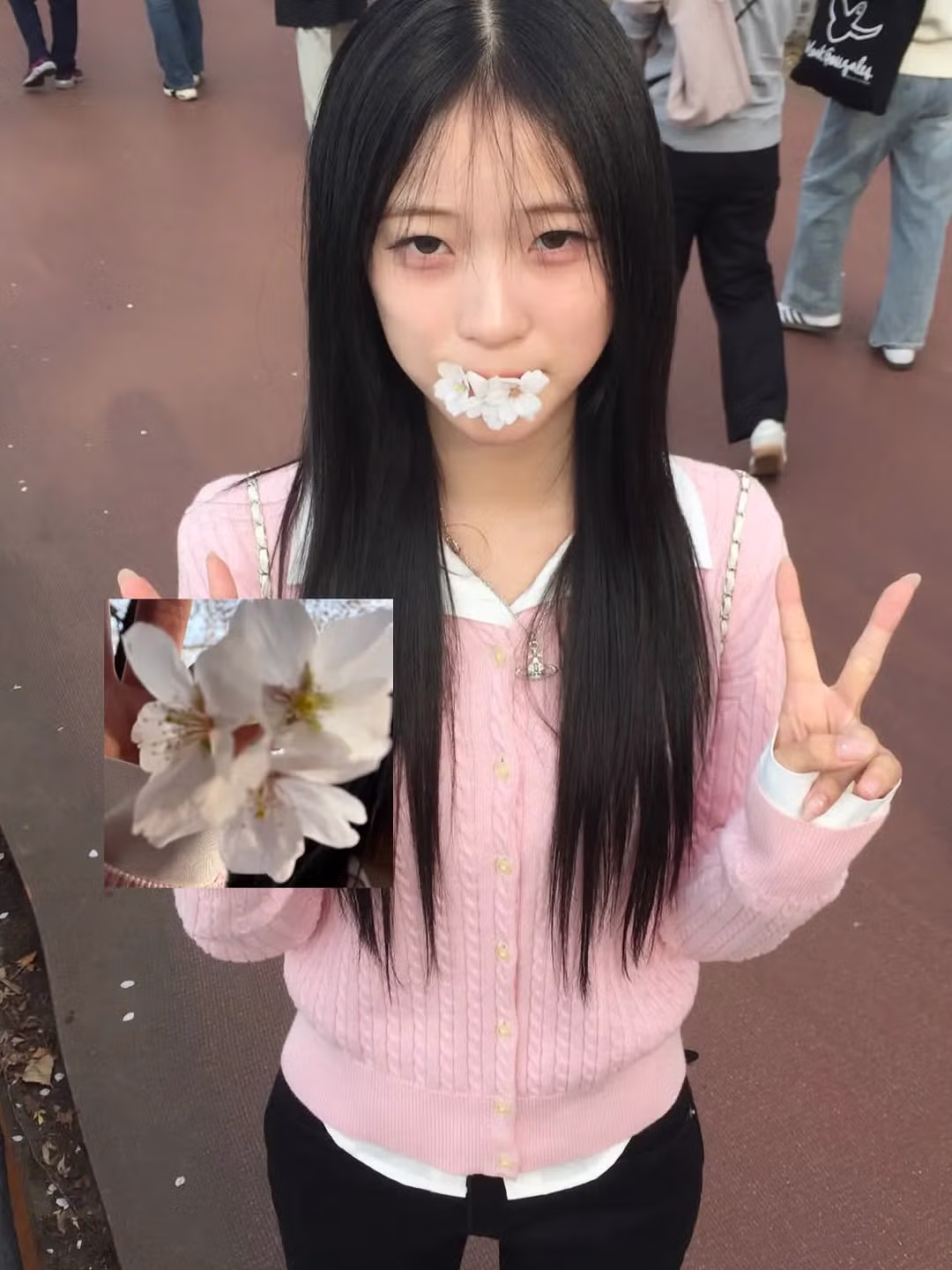 벚꽃 구경 간 최가온 선수 2