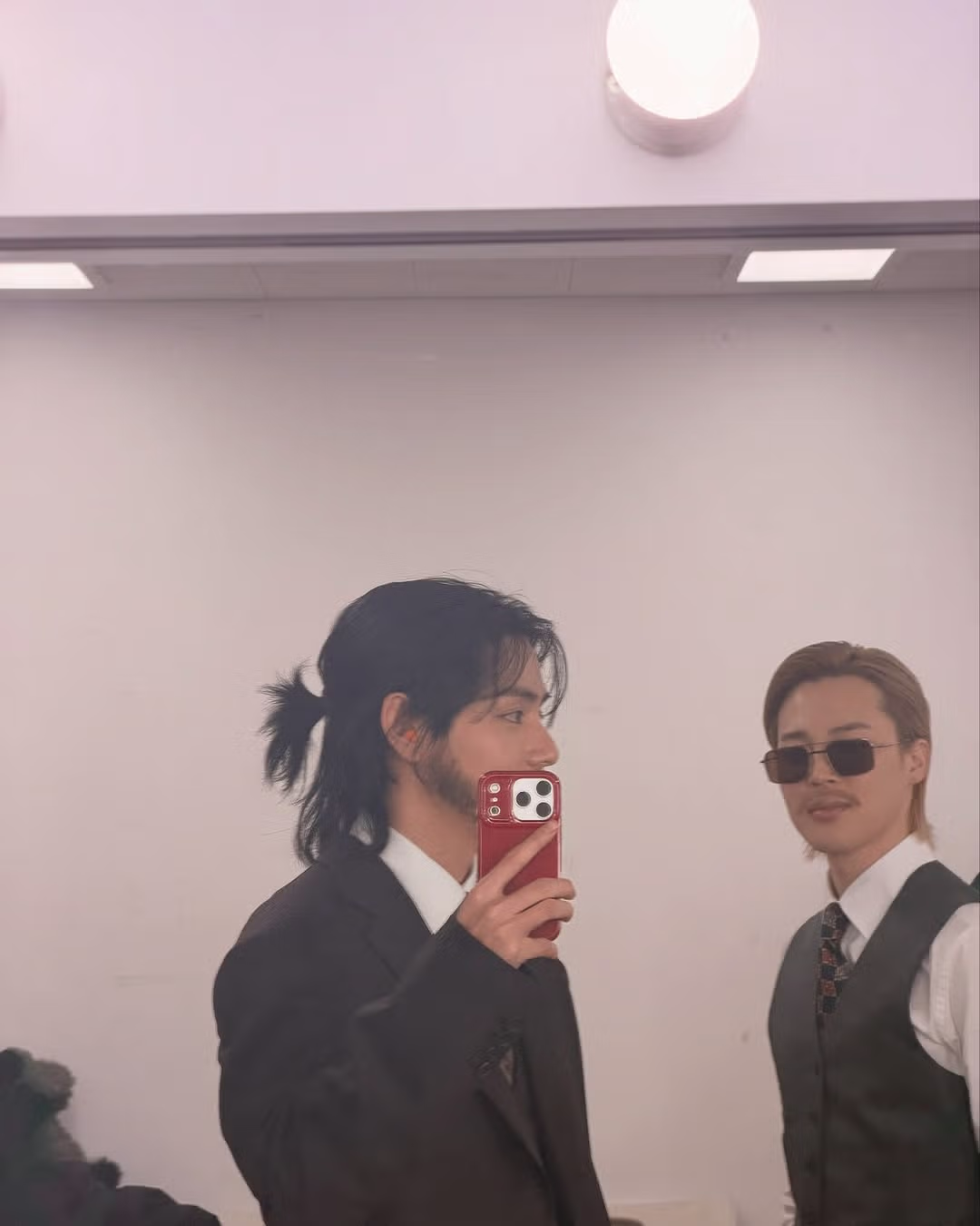 방탄소년단 뷔 인스타 2.0 비하인드 업뎃 (행복한 촬영이었다) 10