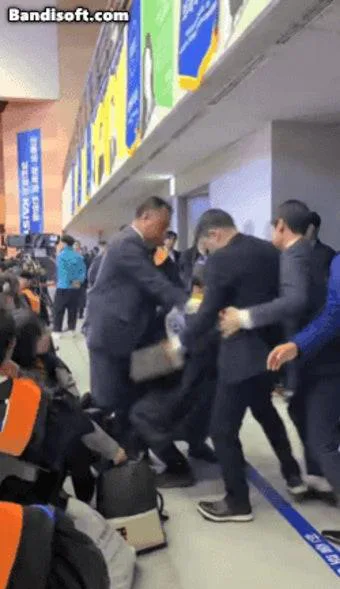 입틀막 카이스트 학위수여식 근황 3