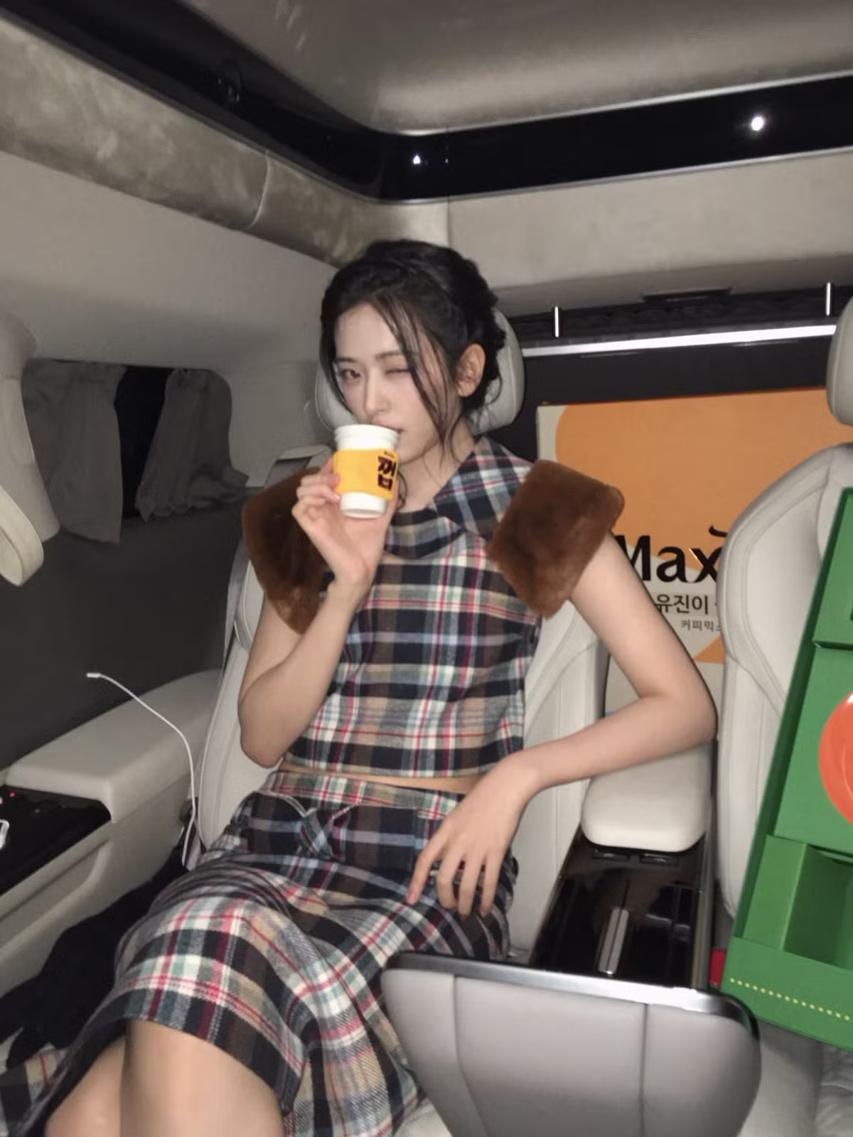 아이브 안유진 인스타 업데이트 - 더쿠 인기글 이미지 6 - 밈카세