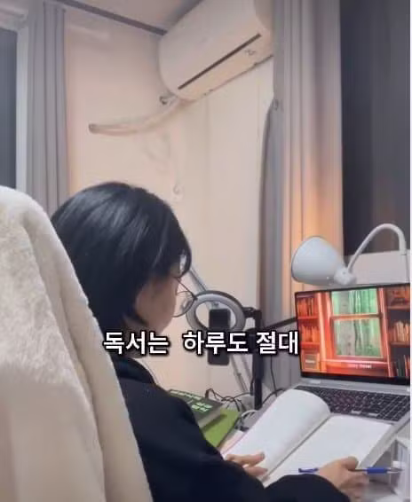 빚 1억 있는데 해외여행 가는 28살 일상 - 개드립 인기글 이미지 7 - 밈카세