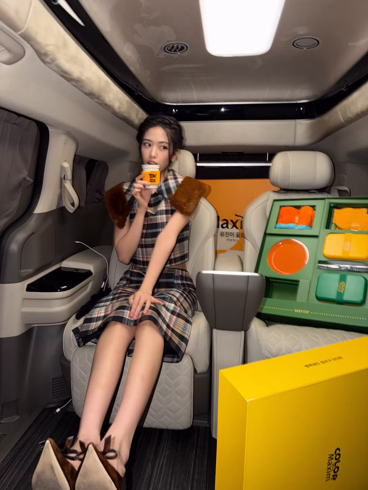 아이브 안유진 인스타 업데이트 - 더쿠 인기글 이미지 5 - 밈카세