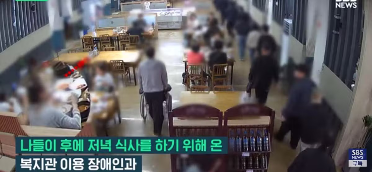 유심히 쳐다보더니 60만원 쾌척, 일면식 없는 손님들 밥값낸 이유.jpg - 디시인사이드 인기글 이미지 4 - 밈카세