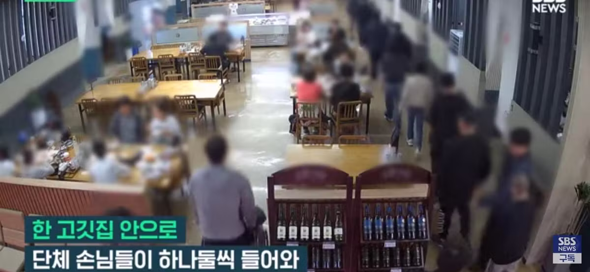 유심히 쳐다보더니 60만원 쾌척, 일면식 없는 손님들 밥값낸 이유.jpg - 디시인사이드 인기글 이미지 3 - 밈카세