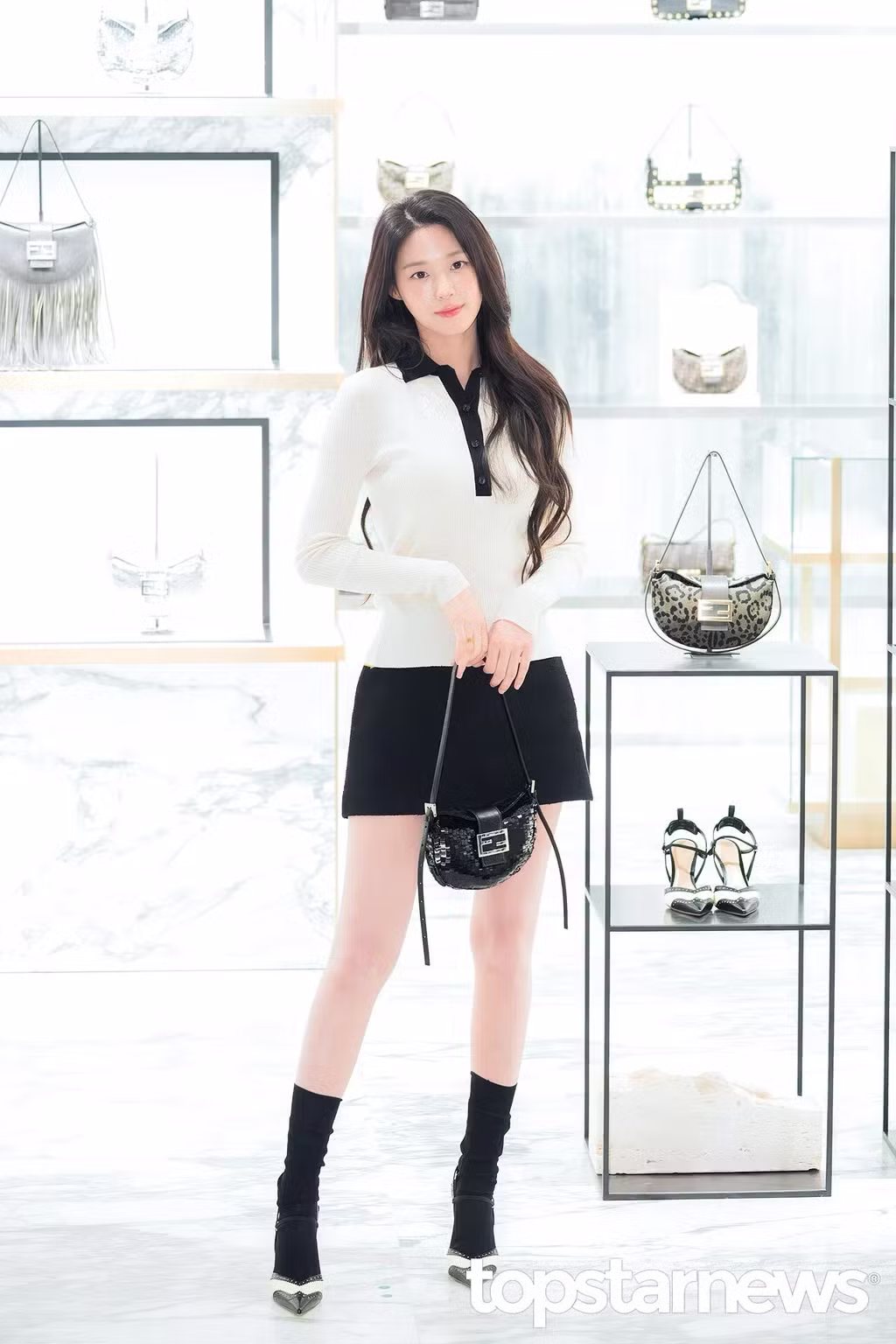 더현대 펜디 행사에 나타난 설현 근황 - 인벤 인기글 이미지 4 - 밈카세