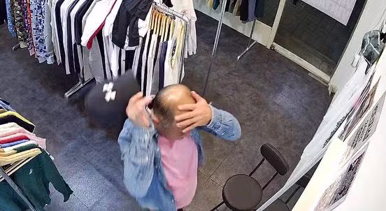 무인 매장 불 끄고 잠든 빌런 - 보배드림 인기글 이미지 2 - 밈카세