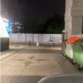 길거리에 쪼그려앉아 울고있는 대한항공 승무원