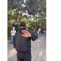 위버스콘 보안요원들의 과도한 통제 논란