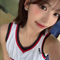 새로운 캐릭터를 구축 중인 리센느 메이
